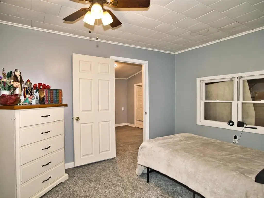 10 Claremont Avenue Bristol RI 02809