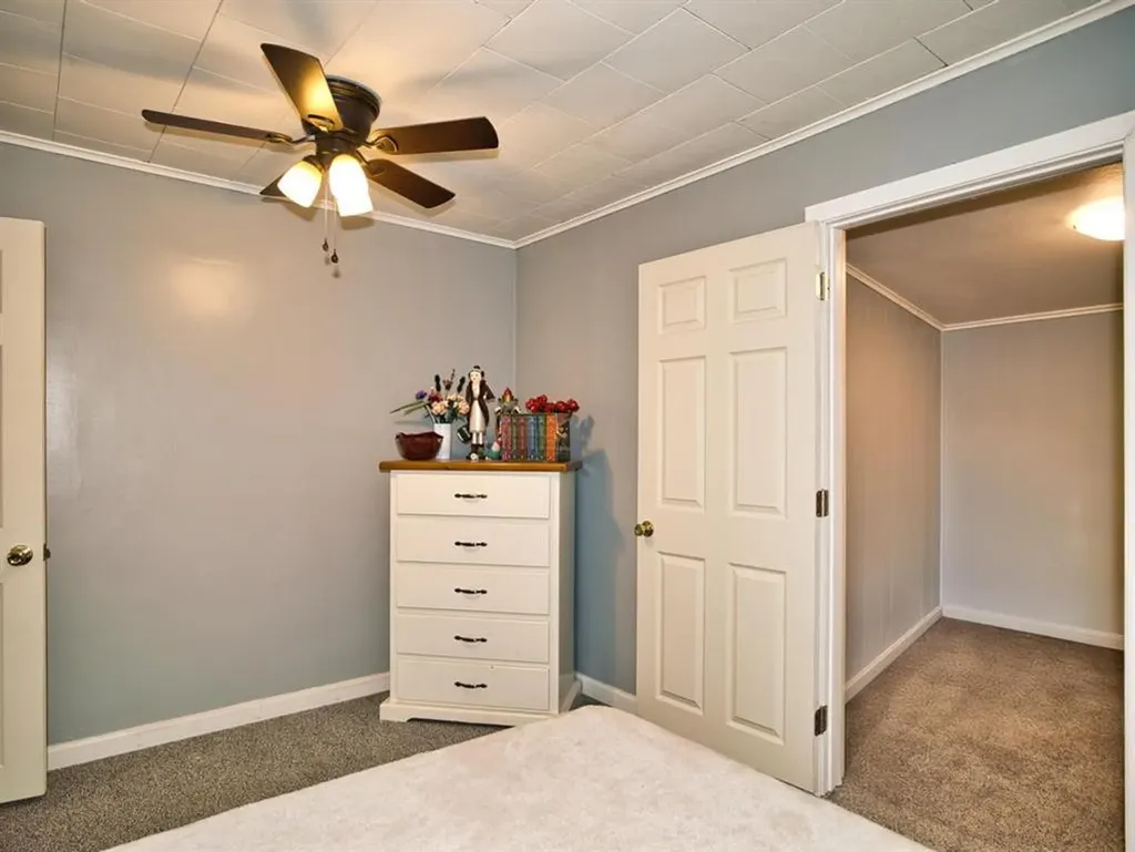 10 Claremont Avenue Bristol RI 02809