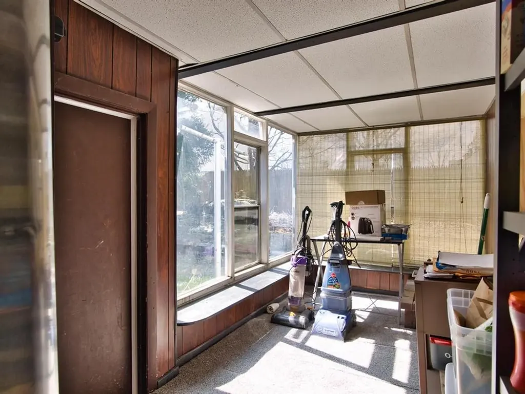 10 Claremont Avenue Bristol RI 02809