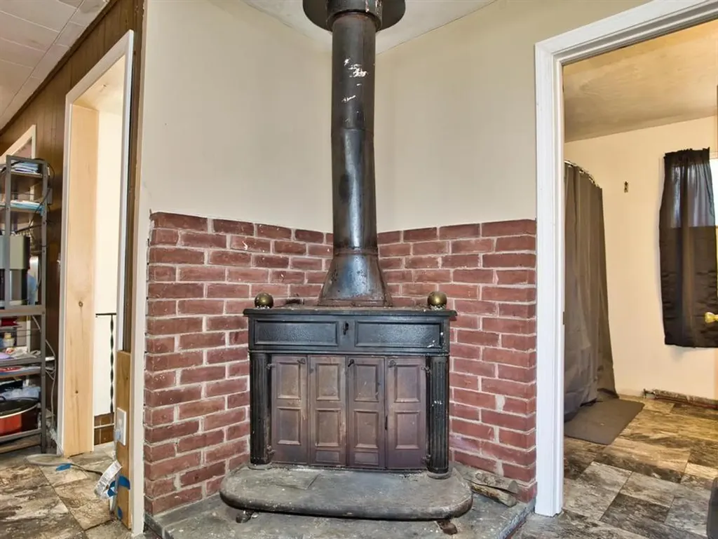 10 Claremont Avenue Bristol RI 02809