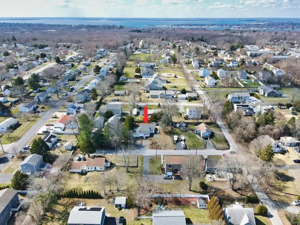 10 Claremont Avenue Bristol RI 02809