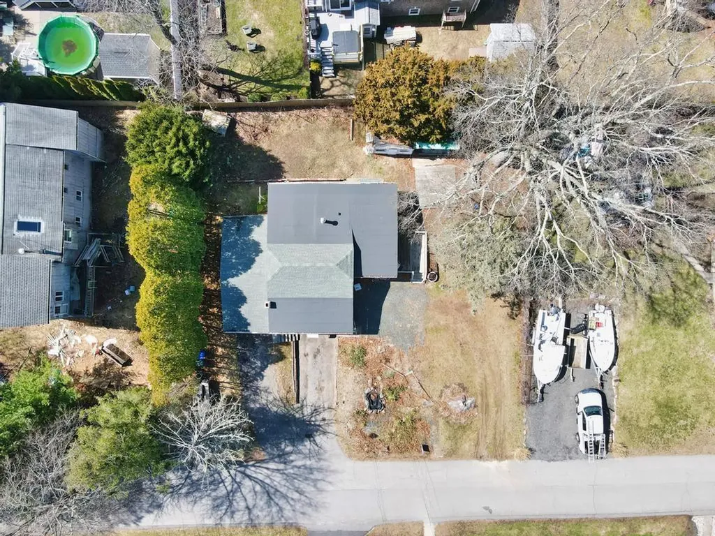 10 Claremont Avenue Bristol RI 02809