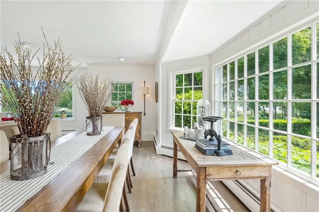 4 Libby Lane Barrington RI 02806