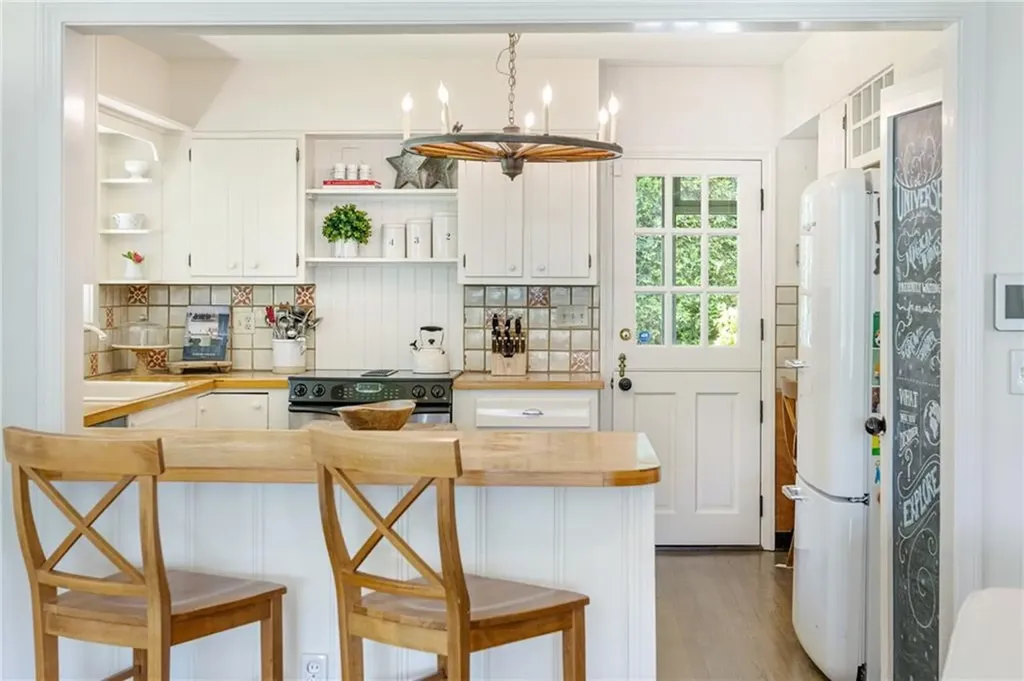 4 Libby Lane Barrington RI 02806