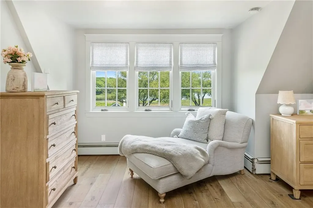 4 Libby Lane Barrington RI 02806