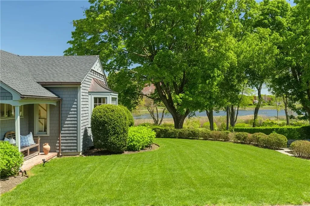 4 Libby Lane Barrington RI 02806