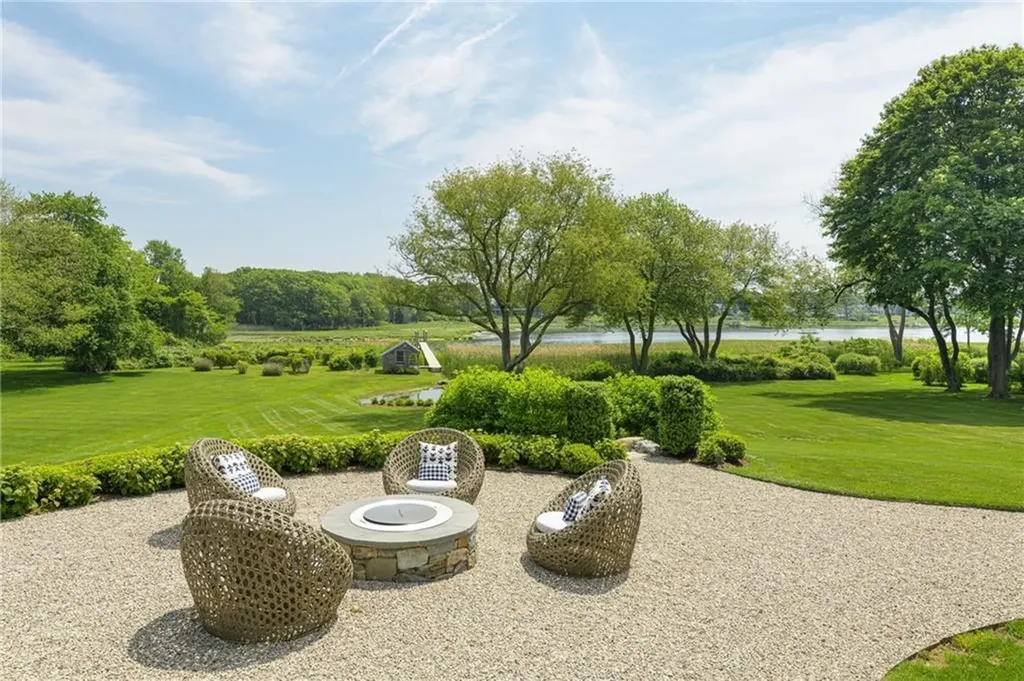 4 Libby Lane Barrington RI 02806