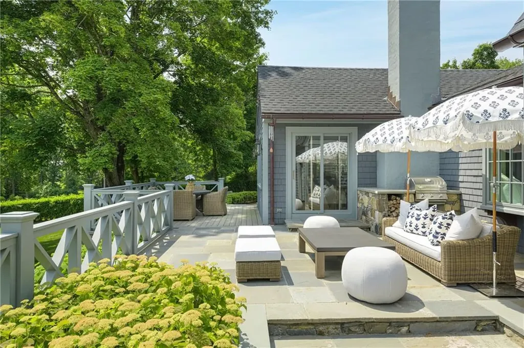 4 Libby Lane Barrington RI 02806