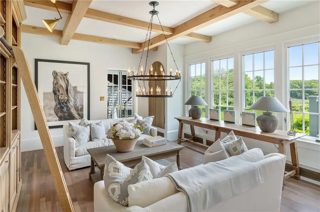 4 Libby Lane Barrington RI 02806