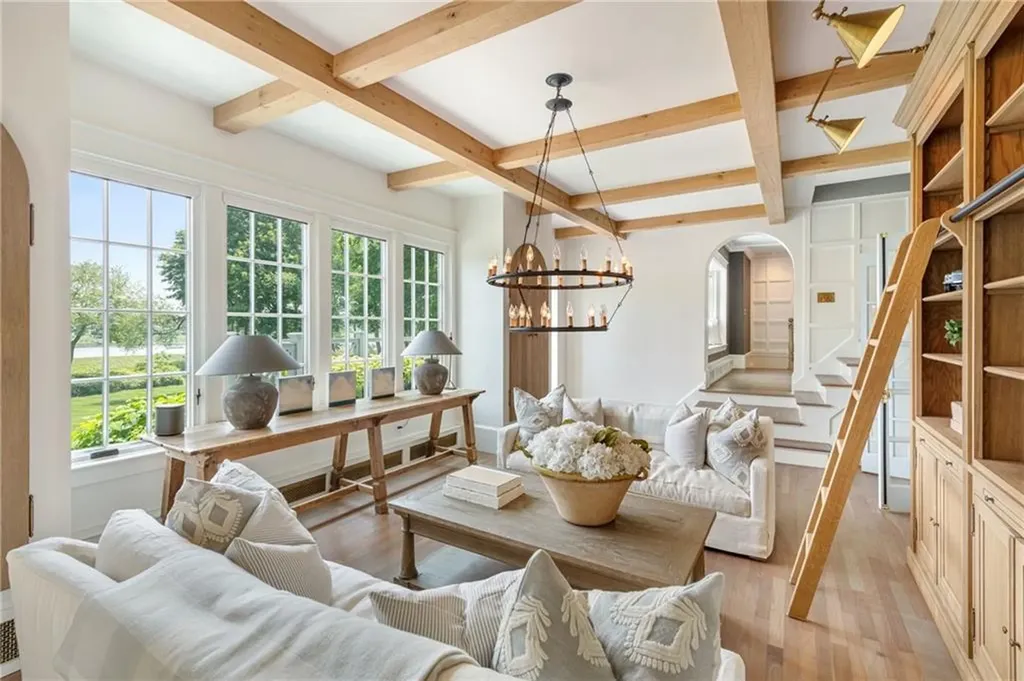 4 Libby Lane Barrington RI 02806