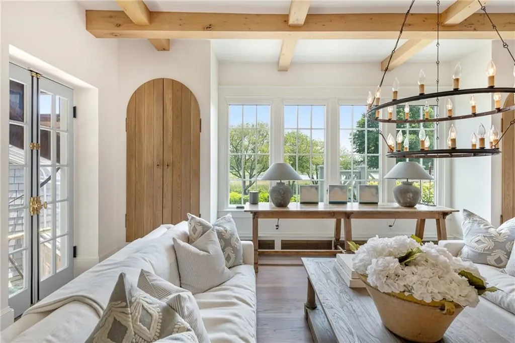 4 Libby Lane Barrington RI 02806