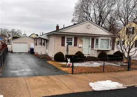 35 Harris Street Pawtucket RI 02861