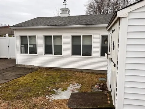 35 Harris Street Pawtucket RI 02861