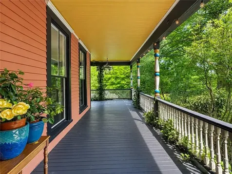 219 Nanaquaket Road Tiverton RI 02878