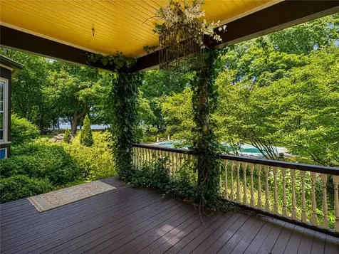 219 Nanaquaket Road Tiverton RI 02878