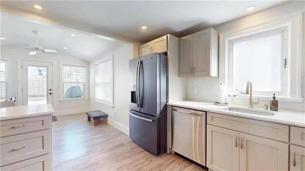 83 Fordson Avenue Cranston RI 02910
