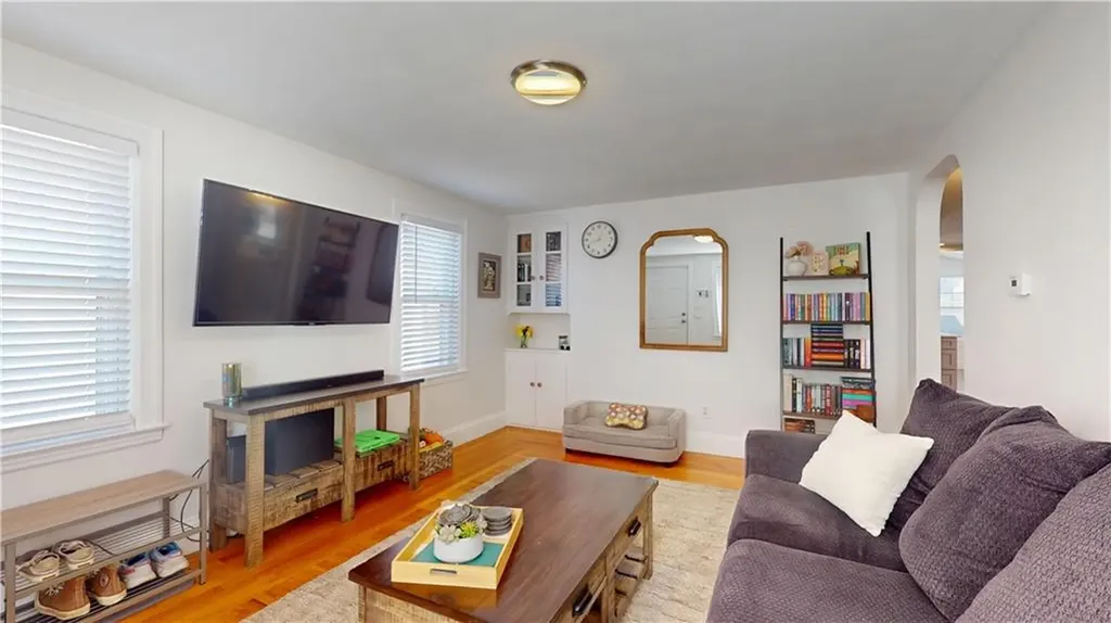 83 Fordson Avenue Cranston RI 02910