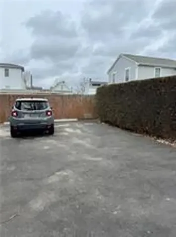 15 Rock Street Bristol RI 02809