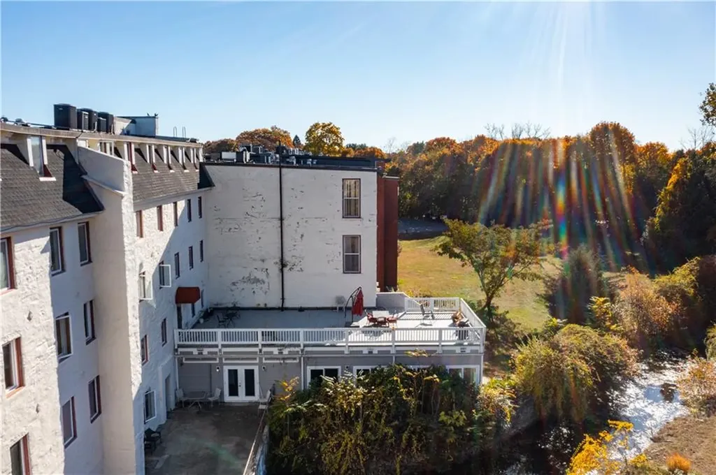 494 Woonasquatucket Avenue North Providence RI 02911