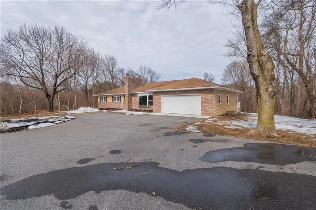 86 Pound Road Cumberland RI 02864