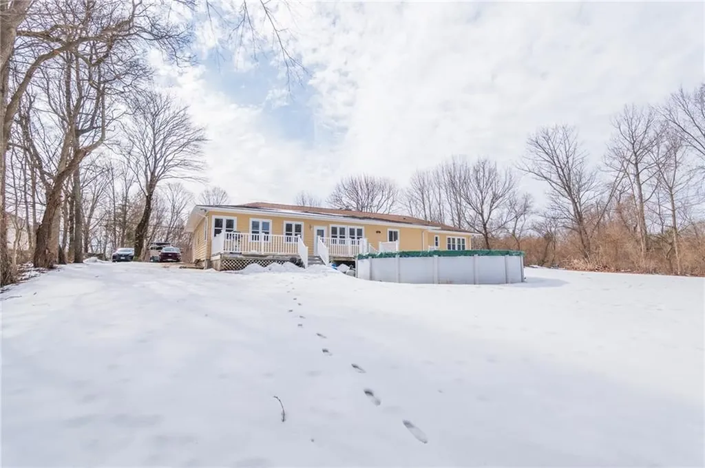 86 Pound Road Cumberland RI 02864