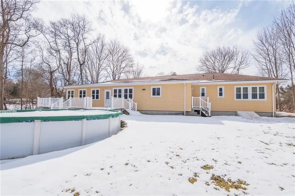86 Pound Road Cumberland RI 02864