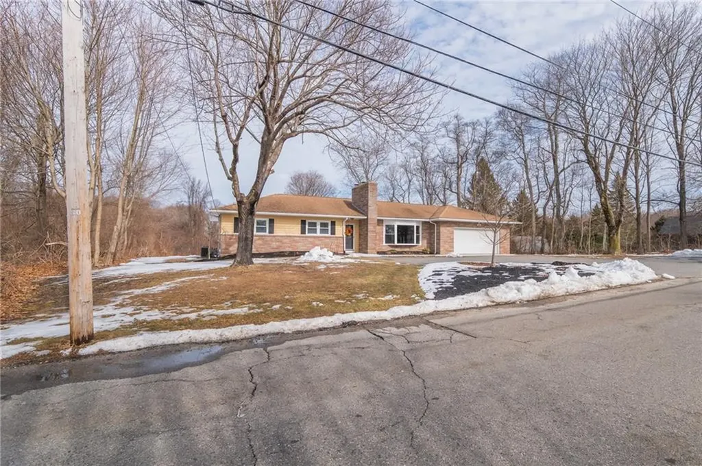 86 Pound Road Cumberland RI 02864