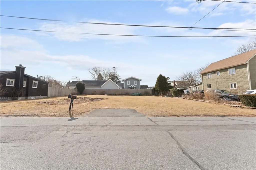 25 Briercliffe Road Fairhaven MA 02719