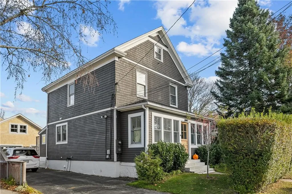 19 Halsey Street Newport RI 02840