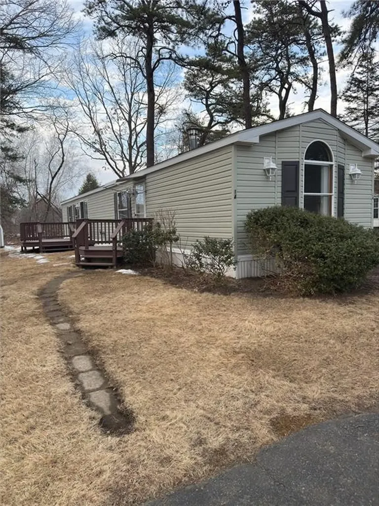 14 Liena Rose Way Coventry RI 02816