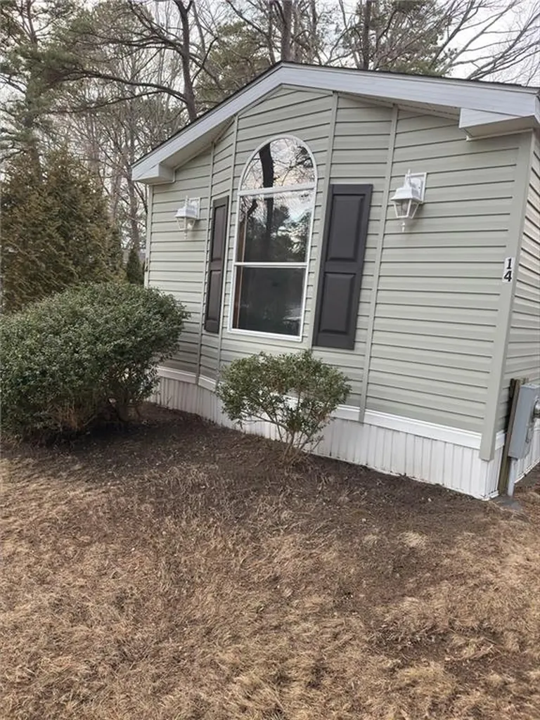 14 Liena Rose Way Coventry RI 02816