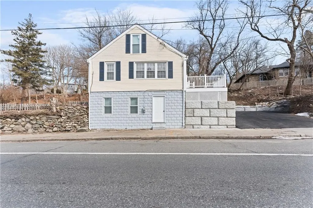 805 Manton Avenue Providence RI 02909