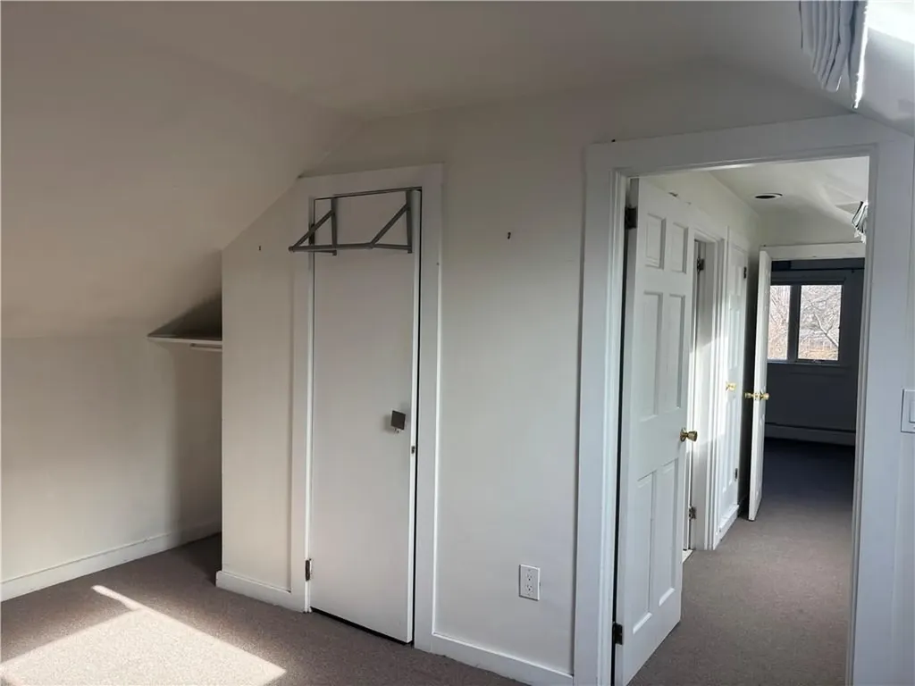 69 Kingston Avenue Newport RI 02840