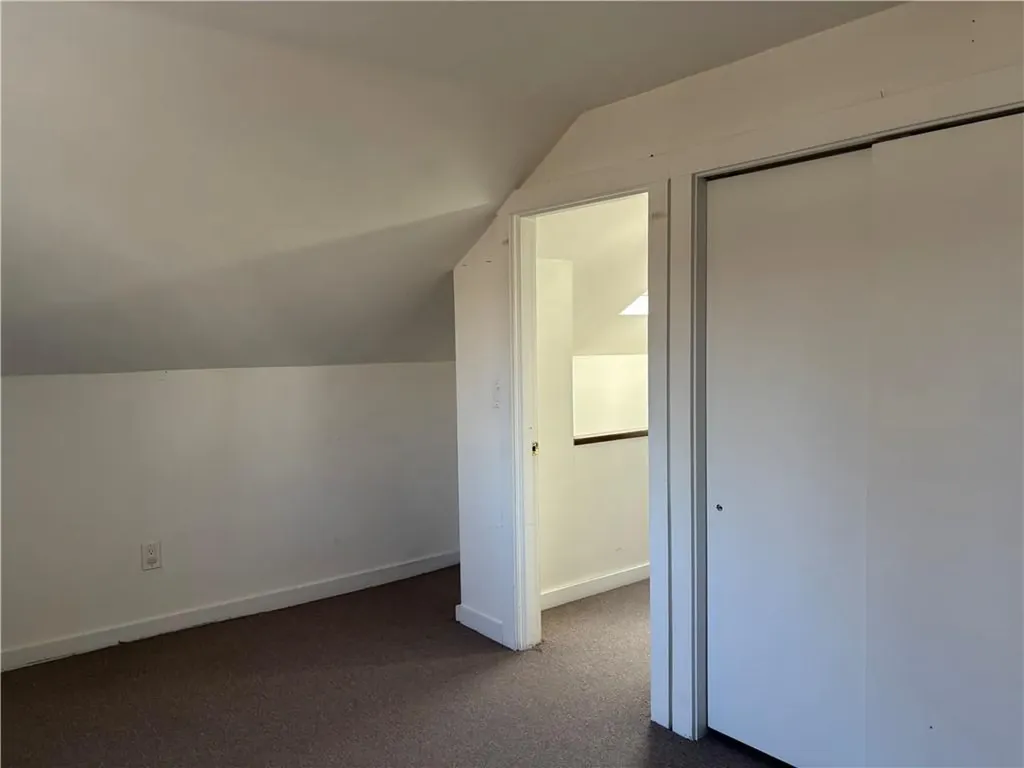 69 Kingston Avenue Newport RI 02840