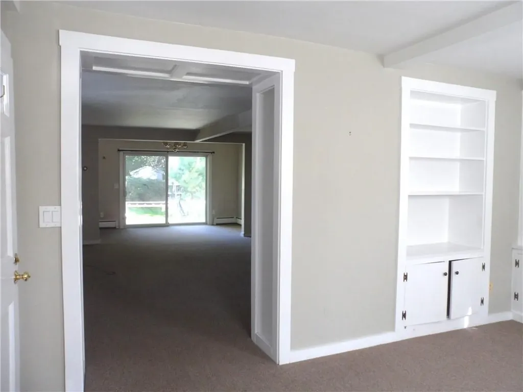 69 Kingston Avenue Newport RI 02840