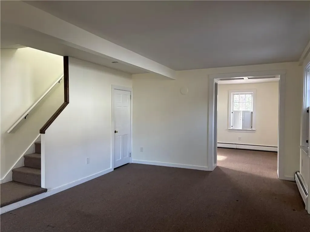 69 Kingston Avenue Newport RI 02840