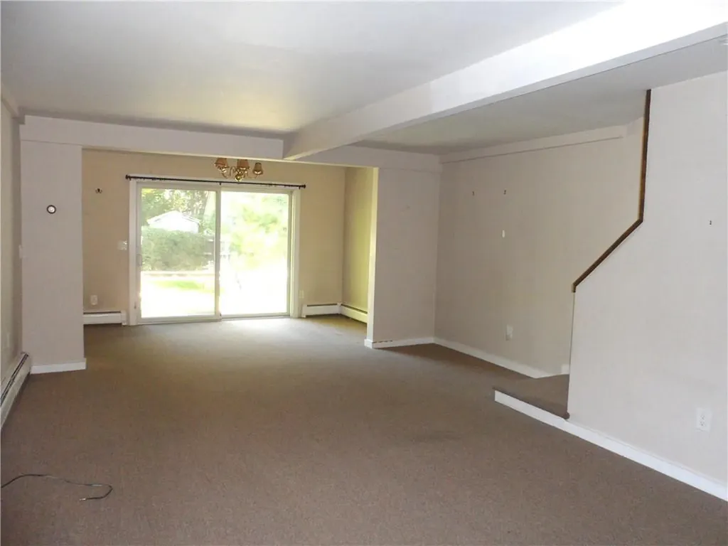 69 Kingston Avenue Newport RI 02840