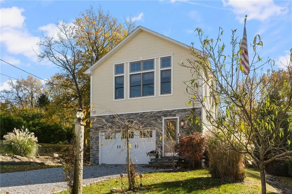 85 Frigate Street Jamestown RI 02832