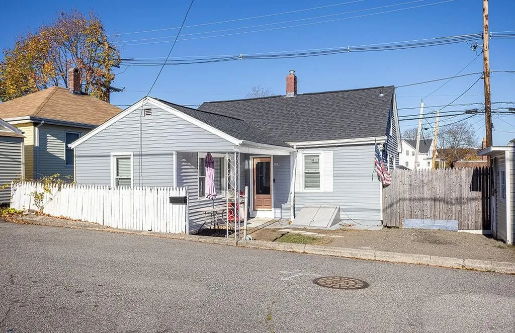 114 Putnam Pike Johnston RI 02919