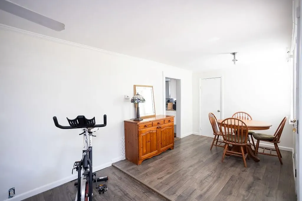 114 Putnam Pike Johnston RI 02919