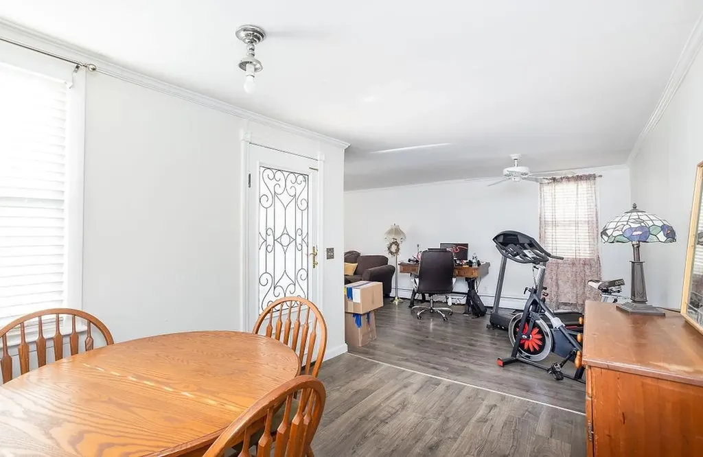 114 Putnam Pike Johnston RI 02919