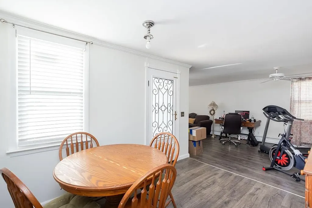 114 Putnam Pike Johnston RI 02919