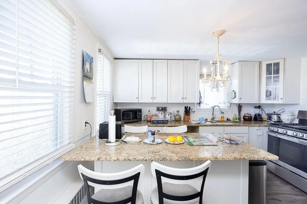 114 Putnam Pike Johnston RI 02919