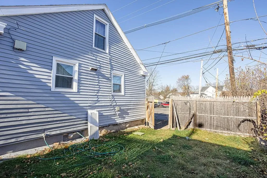 114 Putnam Pike Johnston RI 02919