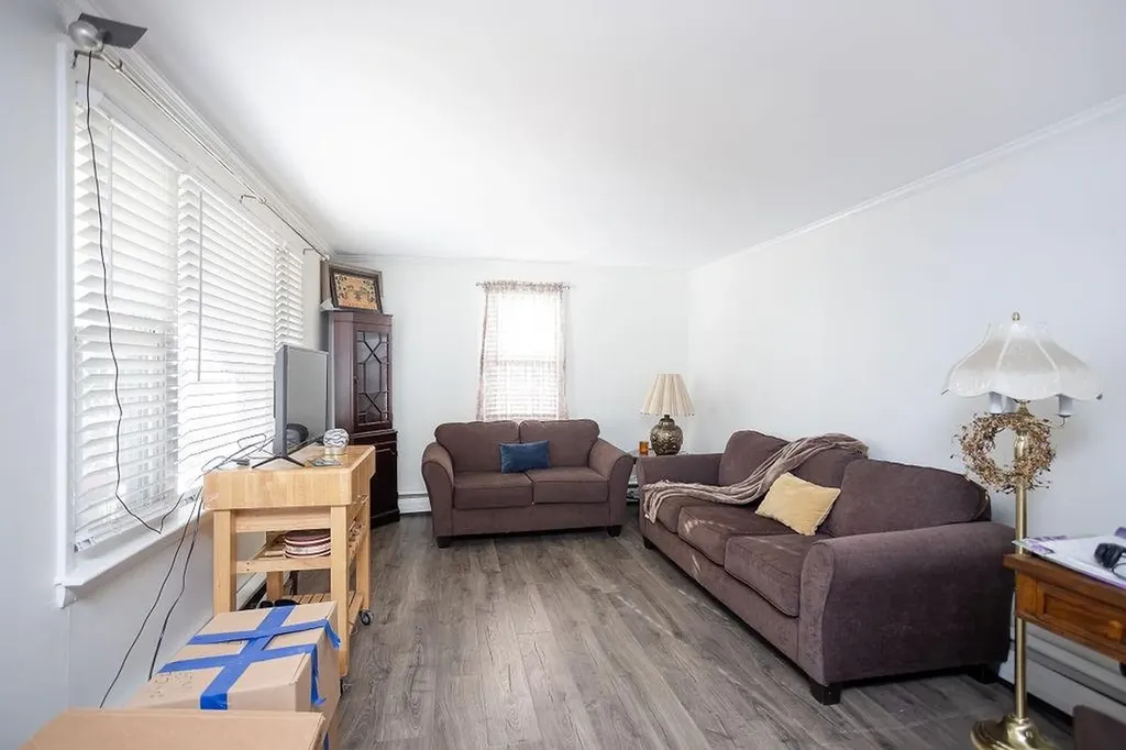 114 Putnam Pike Johnston RI 02919