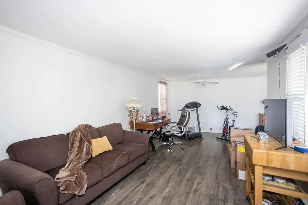 114 Putnam Pike Johnston RI 02919