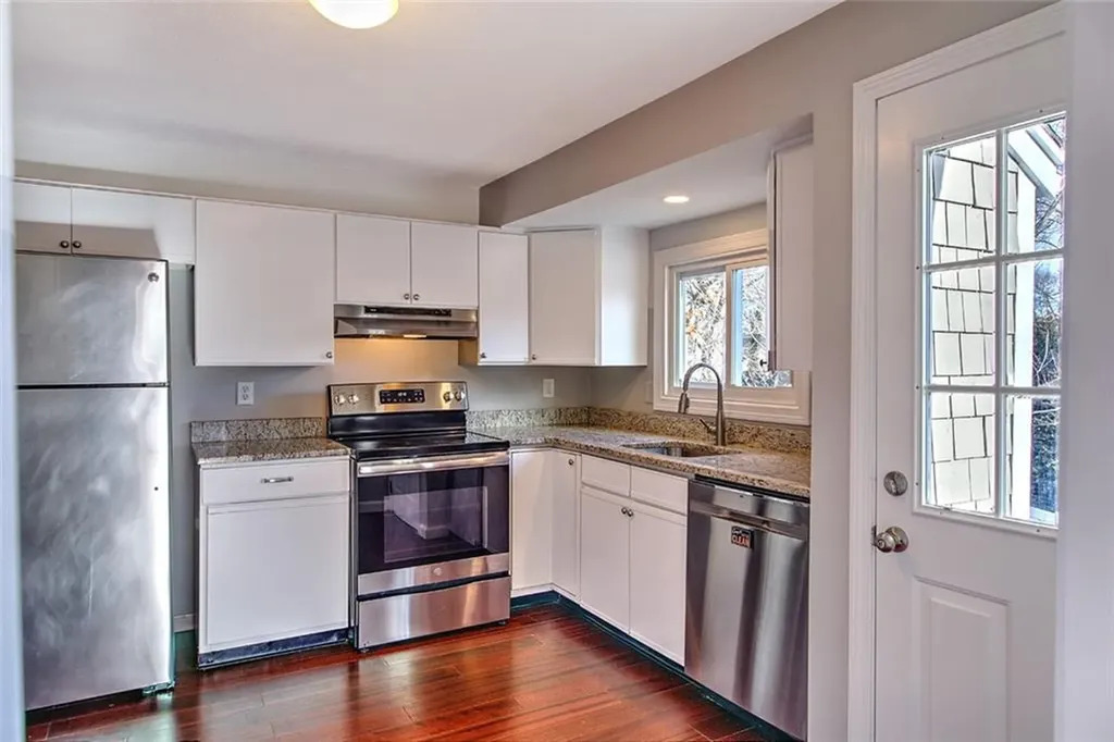 50 Belvedere Drive Bristol RI 02809