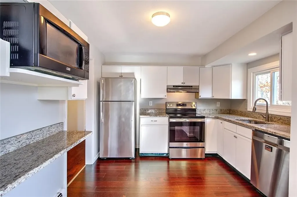 50 Belvedere Drive Bristol RI 02809
