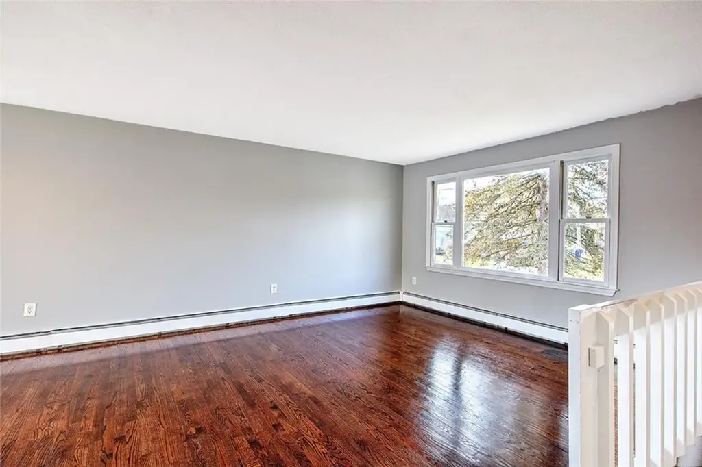 50 Belvedere Drive Bristol RI 02809