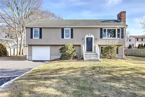 50 Belvedere Drive Bristol RI 02809